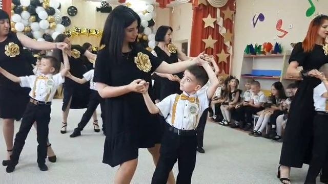 Выпускные праздники 2025