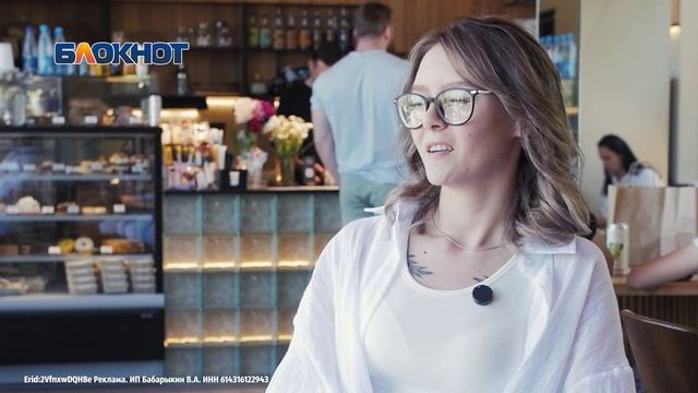 «В деньгах нет смысла»: 23-летняя участница проекта «Мисс Блокнот» Юлия Котова
