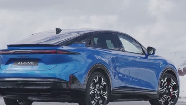Alpine A390 —  Мощностью до 469 л.с. и запасом хода 555 км. за безумные деньги