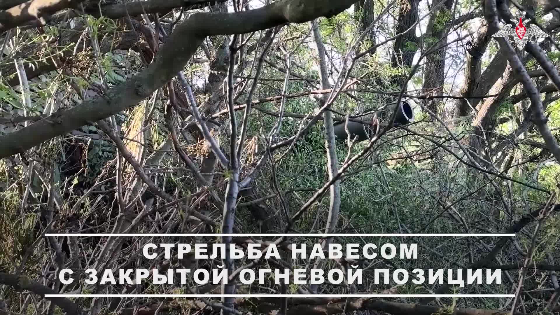 💥 Экипаж танка Т-72Б3М уничтожил пункт управления БПЛА ВСУ на Красноармейском направлении.