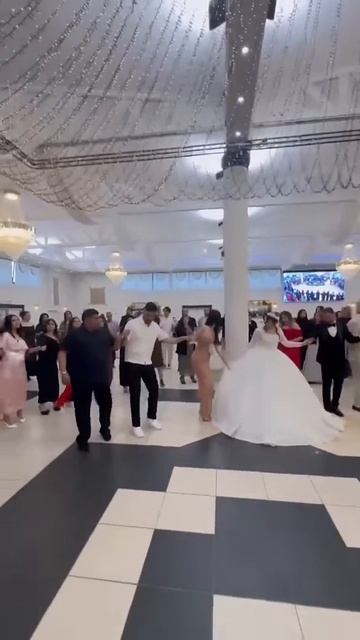 Шикарная езидская свадьба во Франции🇫🇷  Dawata ezdia #wedding #shorts #ezidi #mashup
