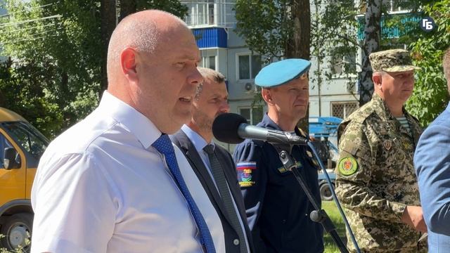 Память и честь как Балаково праздновал День пограничника