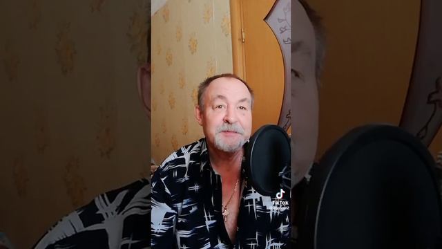 МОИМ ДРУЗЬЯМ