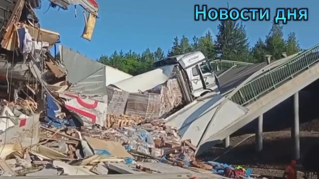 Петр Толстой ДОЖДАЛИСЬ...