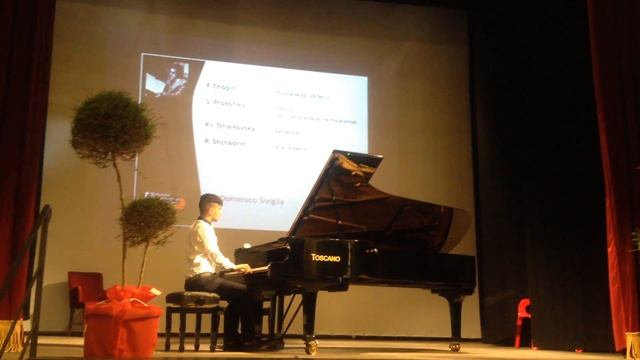 Р.Щедрин."Подражание Альбенису".  R.Scedrin. "A la Albeniz". Interpreta D. Siviglia.