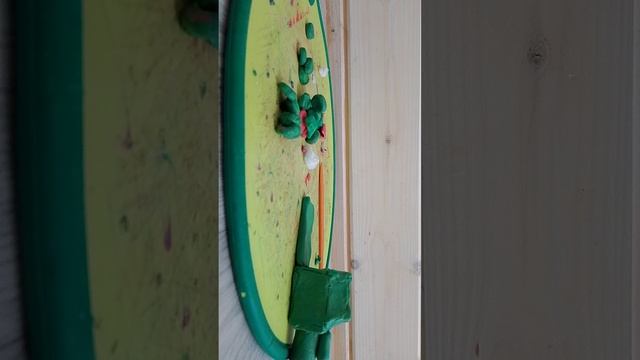 леплю дору из пластилина  часть первая