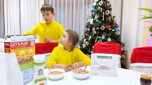 Мистер Макс • Mister Max - Макс подшучивает над Кате за то что она его копирует