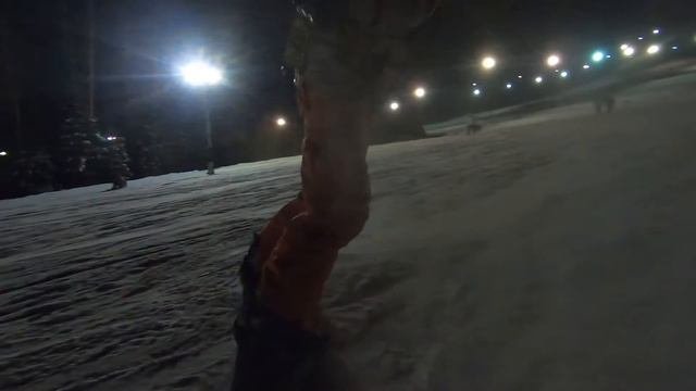 Девушка на сноуборде