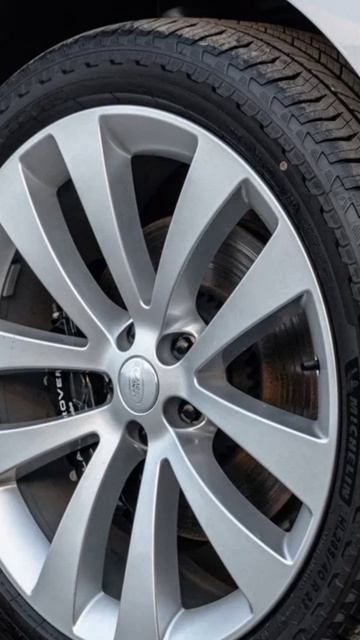 Range Rover Land Rover Sport D350 Autobiography: статус в каждой детали