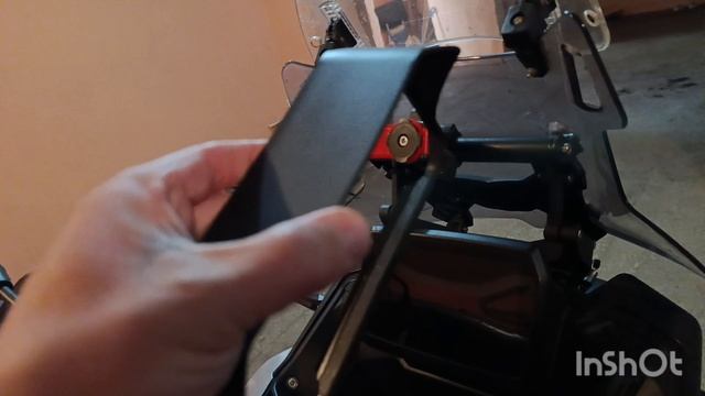 козырек для Voge 525