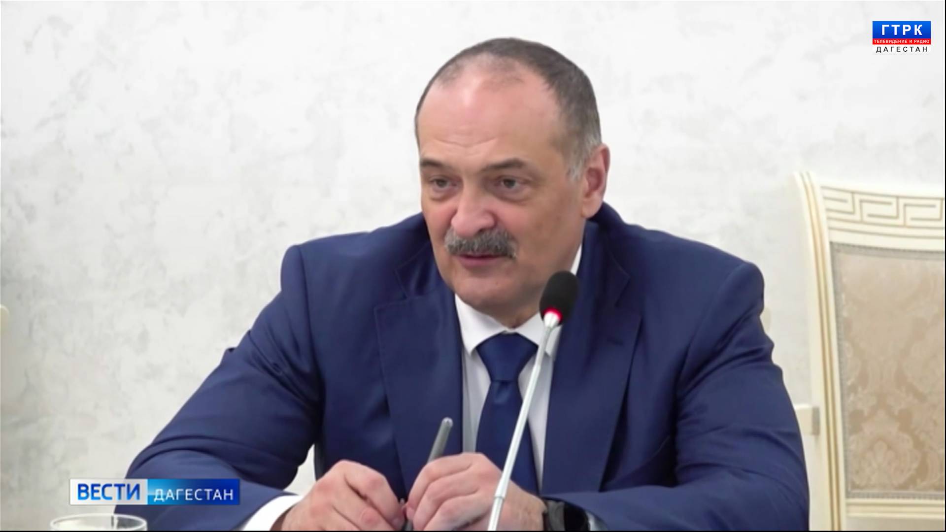 Сразу после церемонии оглашения Послания Народному Собранию состоялась пресс-конференция