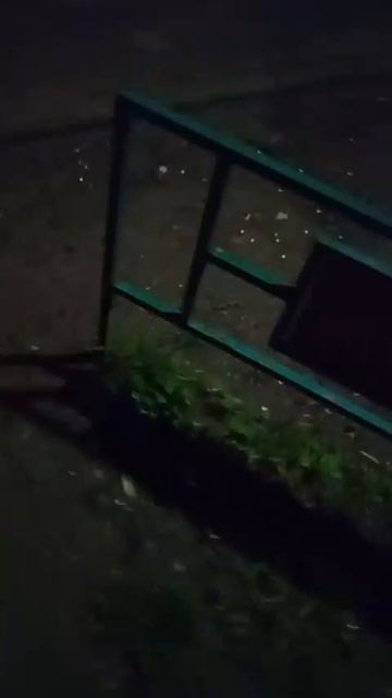 мужик лежит
