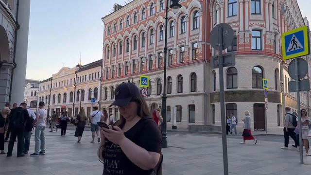 Почувствуй атмосферу Москвы: Виртуальная прогулка по улицам вечером | Иммерсивный тур по Москве