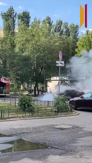 ВЫГОРЕЛ НА УЛИЦЕ: по улице Кропоткина сгорел автомобиль. Вот как это было. 🔥