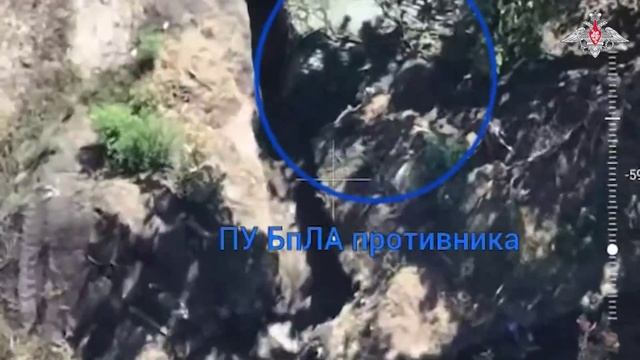 Операторы БПЛА ГрВ «Восток» уничтожили пункт управления тяжелых коптеров противника