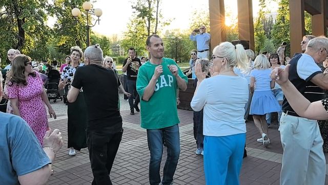 Девочка-лето... 01.06.25...