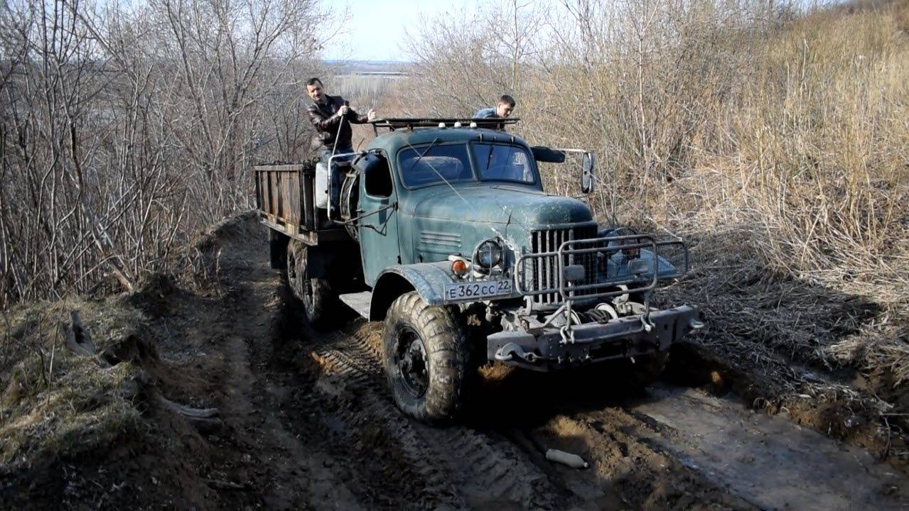 ЗиЛ-157. Подъём в гору по грязи и колее. / ZIL-157 offroad.