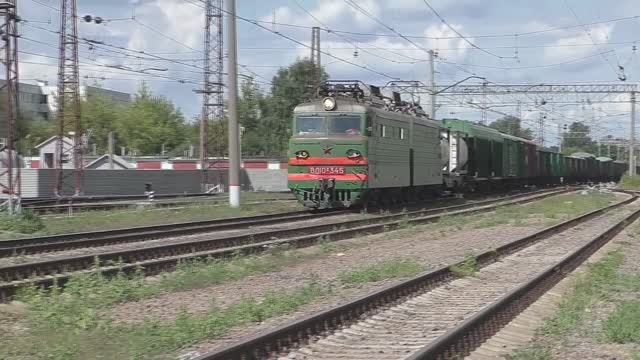 Видео с поездами на станции Голутвин (г. Коломна).
