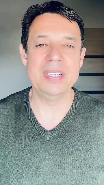 Что есть красивым, что ужасно -
Решают вовсе не глаза,
А фильтр восприятия властный...
Что можно тут