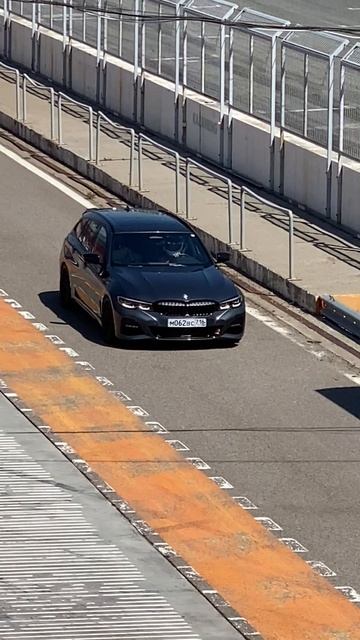 G21 pitlane open