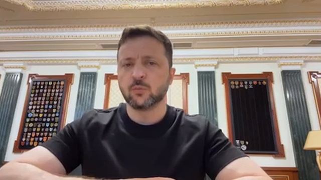 Зеленский про ФСБ и уничтожение российских стратегических самолётов дронами ВСУ из грузовиков