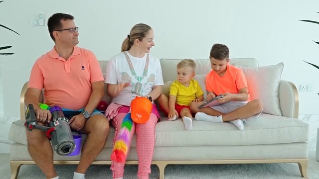 ДИАНА И РОМА - Диана и Рома показывают Оливеру Как правильно себя вести   How to behave for kids
