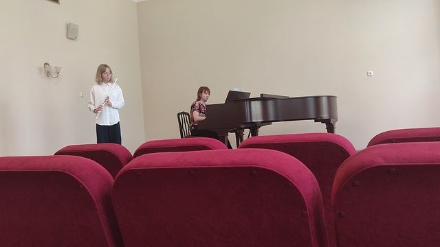 Антонио Розетти. Концерт для флейты соль мажор, 2,3 части.
Маргарита Колесникова.