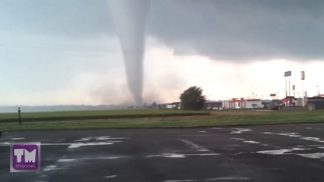 МОЩНЫЕ СМЕРЧИ И ТОРНАДО СНЯТЫЕ НА КАМЕРУ