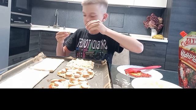 MIKSIC делаю пиццы