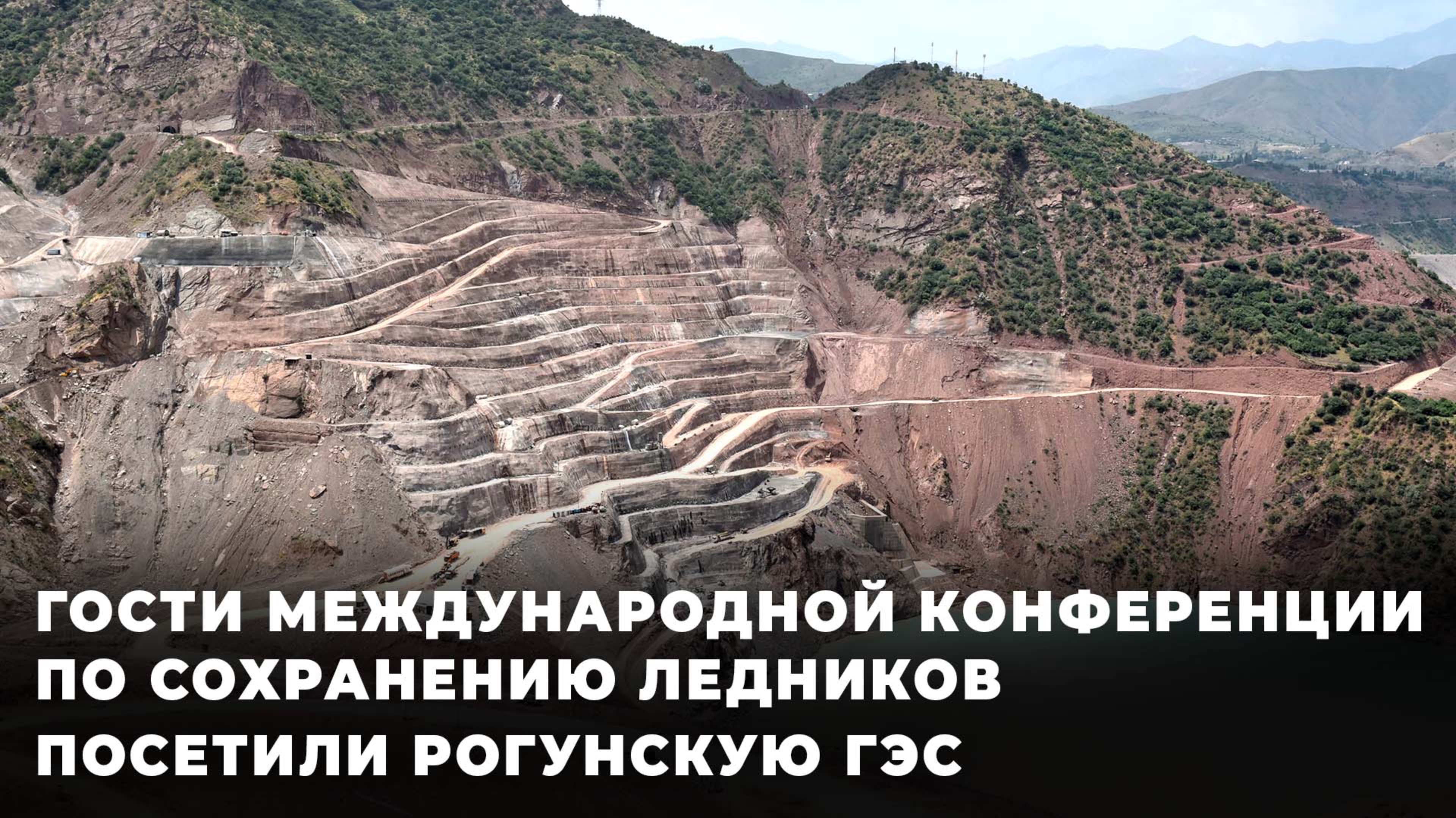 Что представлено на промышленной выставке в Душанбе?