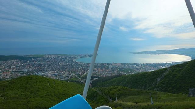 В Геленджике море чистое, приезжайте и убедитесь сами.