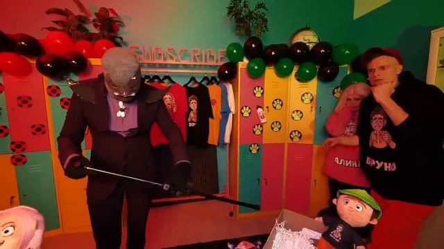 BRUNO-БРУНО don't open the lego set LADY BUG and SUPER CAT at 300 am!!