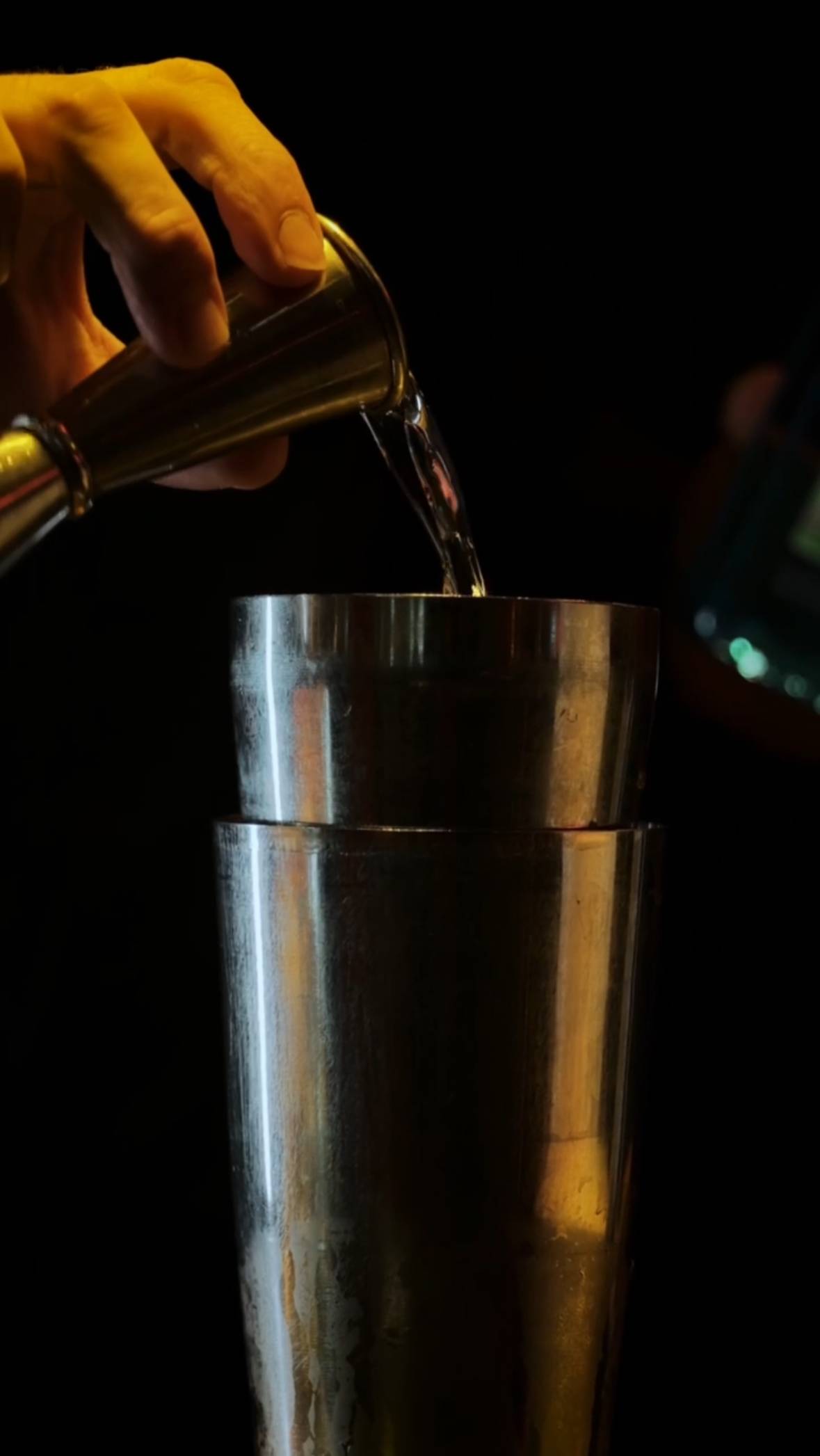 ArtBar Continental открыт для всех!

#hotelcontinental#москва#отель#бар#коктейль#отдых#путешествия