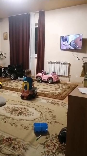 Даня и тачки