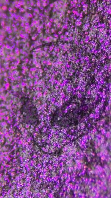 Кто то намерено оставляет нам знаки.