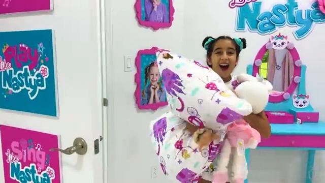 Лайк Настя и друзья учатся быть командой