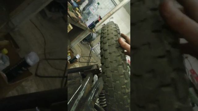 Исправил кривую ось на боковом прицепе Днепра