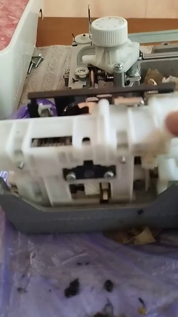 ремонт швейной машины Brother LS 200s, промывка