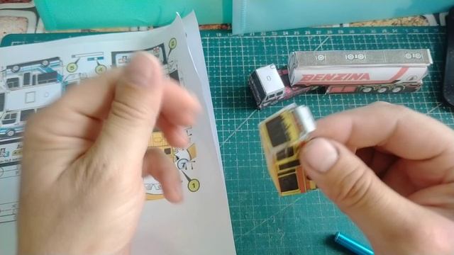 Мини МаШиНкИ из бумаги своими руками.