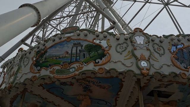 Первая карусель