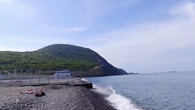 Пляж Сукко 2 июня. Обращение к директору ВДЦ Смена: уберите за собой