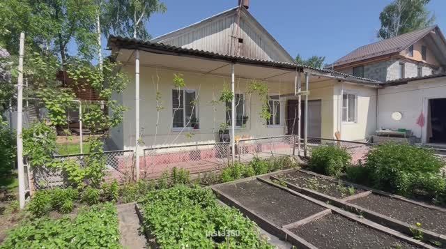 Продаётся дом в черте г. Екатеринбург, р-н Уралмаш, ул. Народного фронта