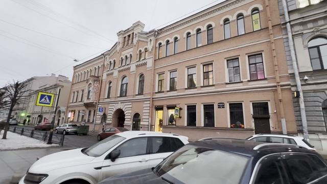 Многообразие архитектурных стилей на Фурштатской улице Петербурга, заключительная прогулка
