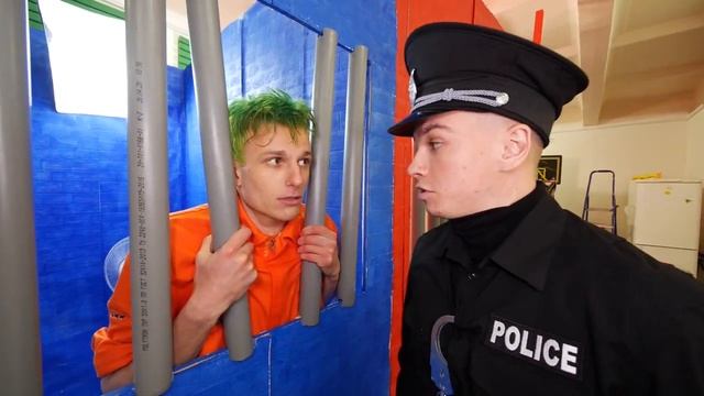 BRUNO-БРУНО ХОЛОДНАЯ vs ГОРЯЧАЯ ТЮРЬМА ЧЕЛЛЕНДЖ !