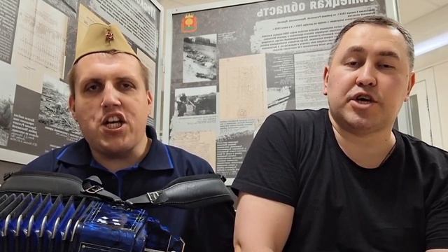 В ЗЕМЛЯНКЕ (военная песня под гармонь).