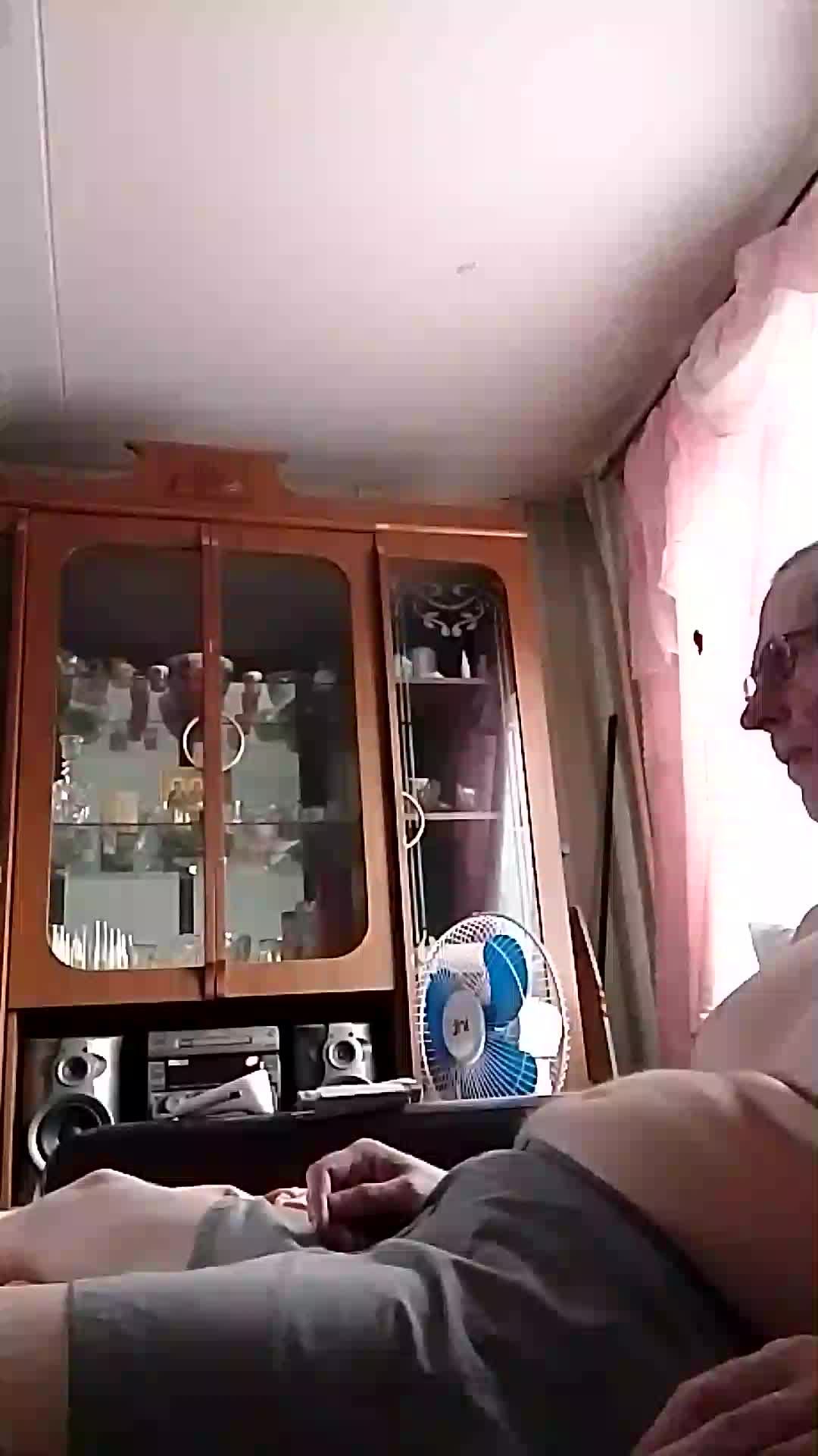 секс домашний, 18+.