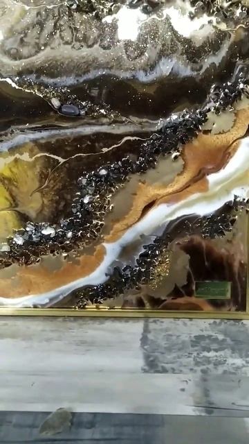 Картина изготовлена из безопасной эпоксидной смолы Gre