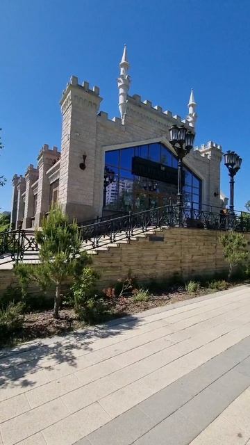 Продуктовая ярмарка в парке Легенды Крыма, Зеленоград, свежее мясо, рыба, сыры и овощи