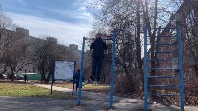 Кросс-тренинг для бегунов на длинные дистанции || Подтягивания на высокой перекладине :)