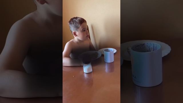 Дети не едят спокойно?